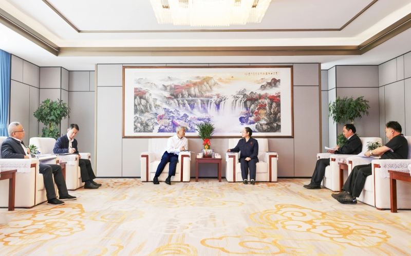 國網(wǎng)天津市電力公司董事長、黨委書記郭銘群深入榮程集團(tuán)走訪調(diào)研